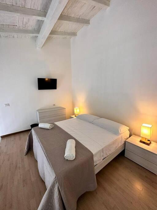 Holiday House Shantu คาตาเนีย ภายนอก รูปภาพ